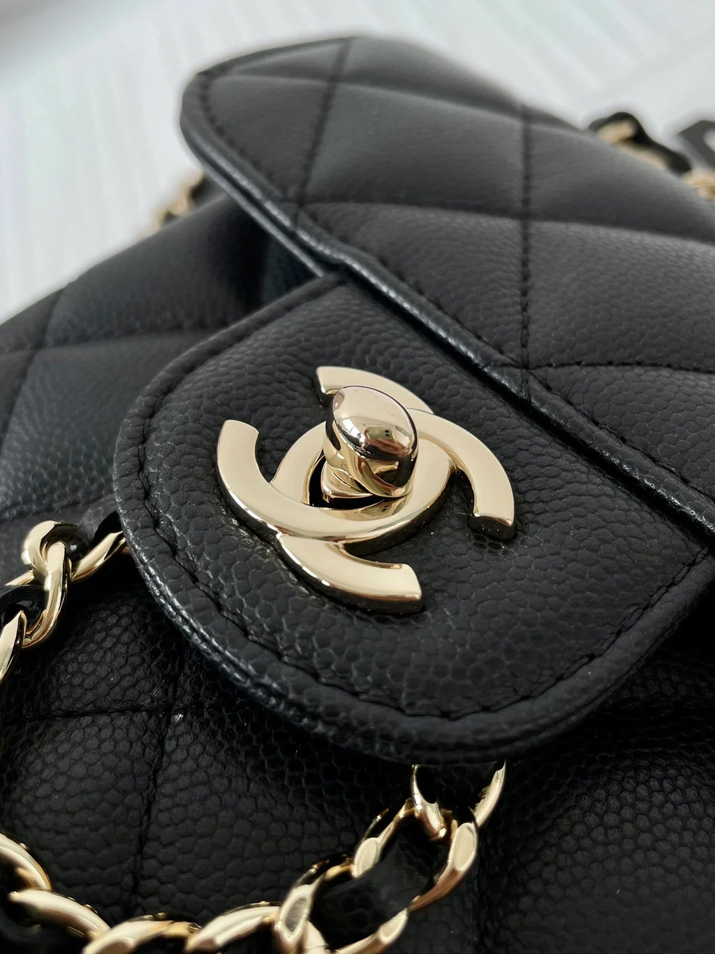 Black Medium Backpack Bag Q37479