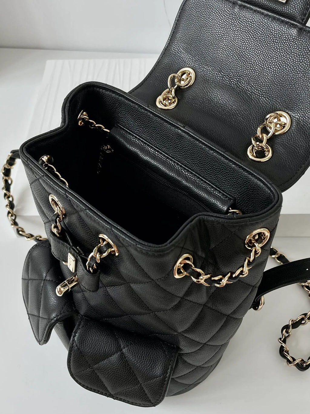 Black Medium Backpack Bag Q37479