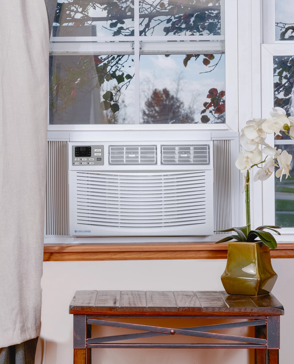 10,000-BTU 115-Volt White Window Air Conditioner with LCD Display and Remote C4074