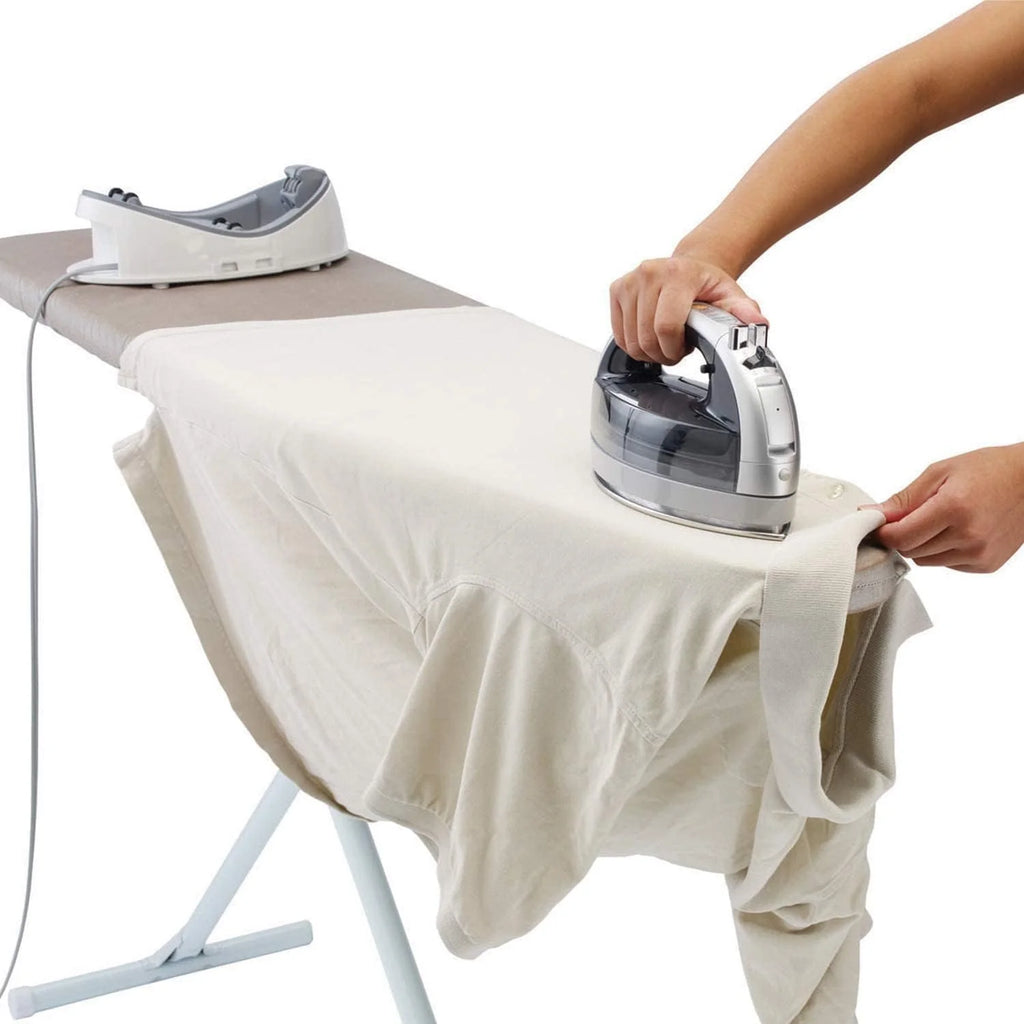 Cordless Iron 1500W Stainless Steel Soleplate E370215