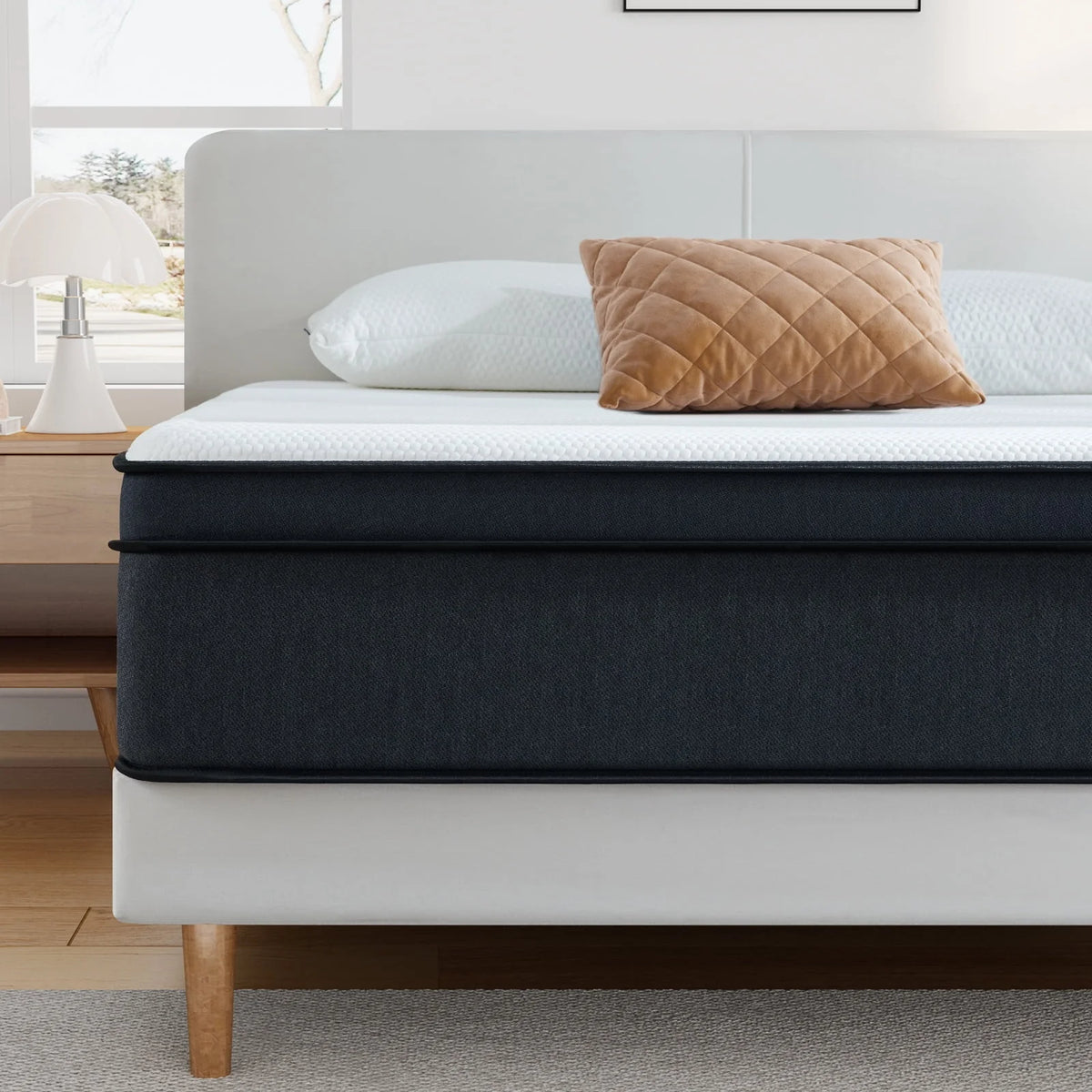 Queen 10 inch Medium Firm Hybrid Innerspring Mattress B2442