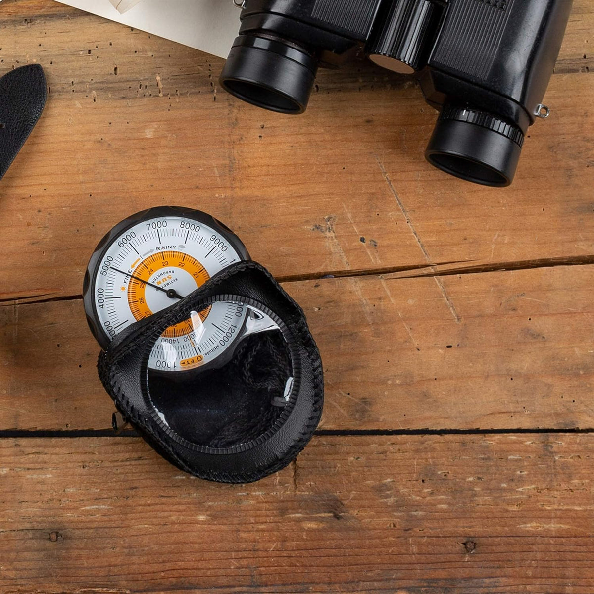 Battery-Free Altimeter and Barometer N54245