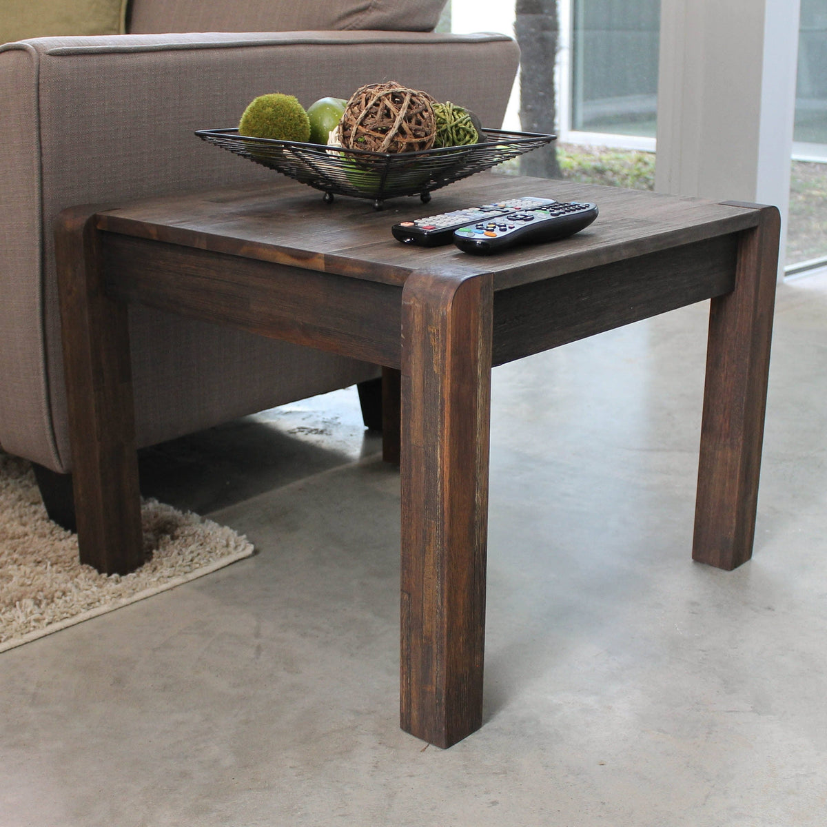 End Table S741819