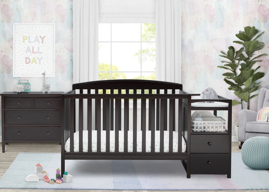 4-in-1 Baby Crib & Changer, White O402188