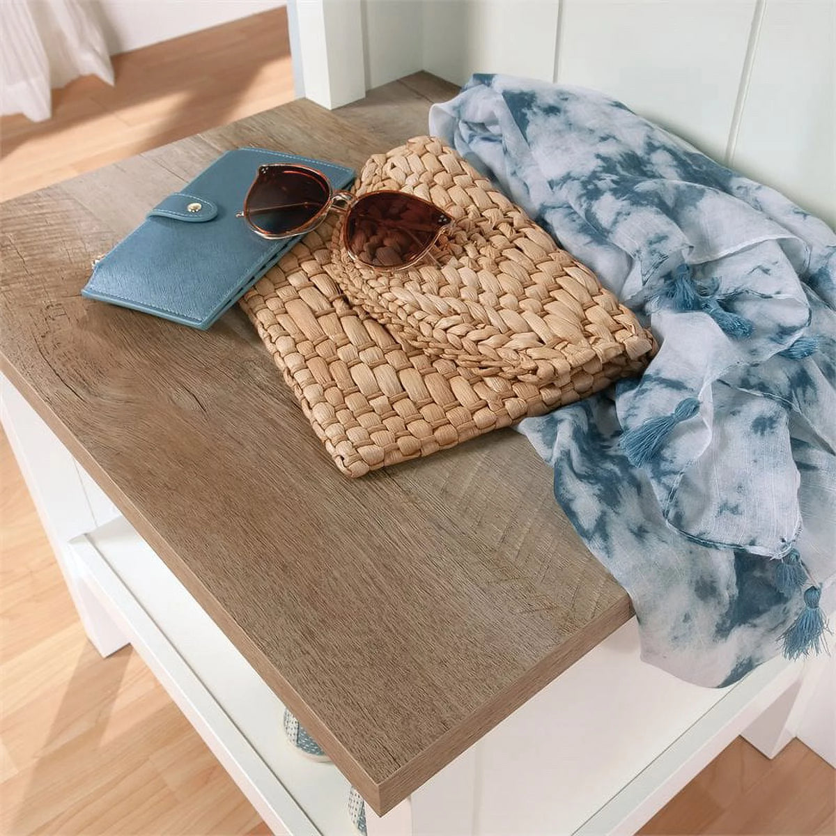 Soft White Entryway Bench with Storage S32335