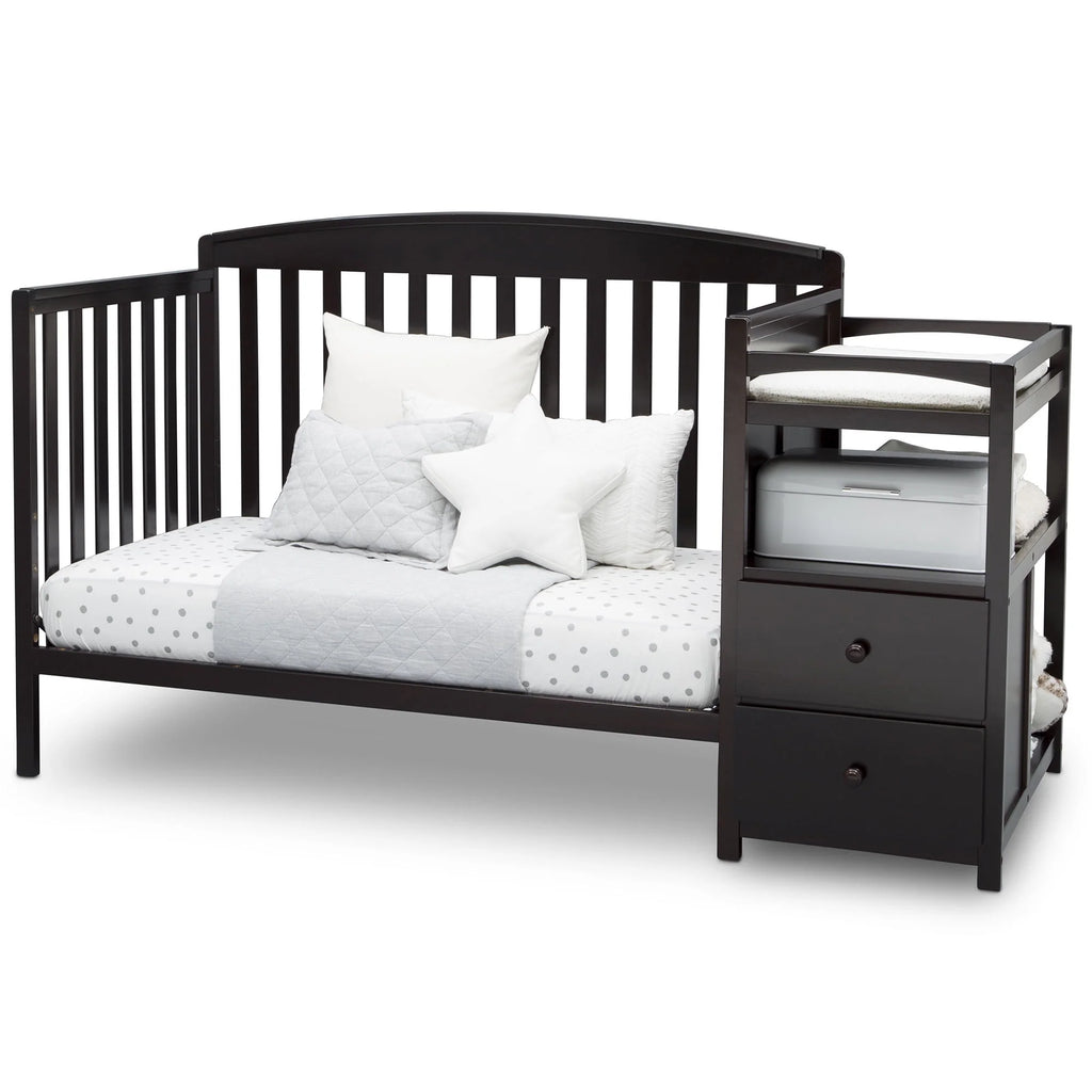4-in-1 Baby Crib & Changer, White O402188